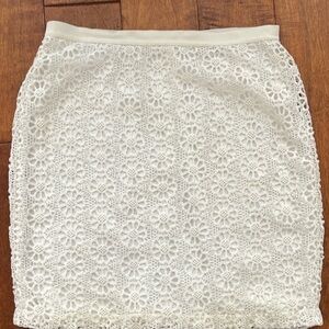 Ann Taylor Cream Floral Lace Pencil Skirt